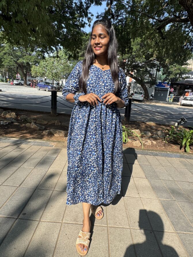 Navy Florals Centre Zip Kurti - Image 7