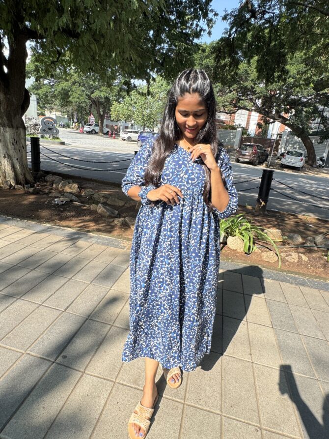 Navy Florals Centre Zip Kurti - Image 8