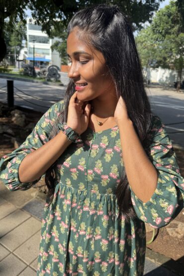 Lotus Greenie Centre Zip Kurti