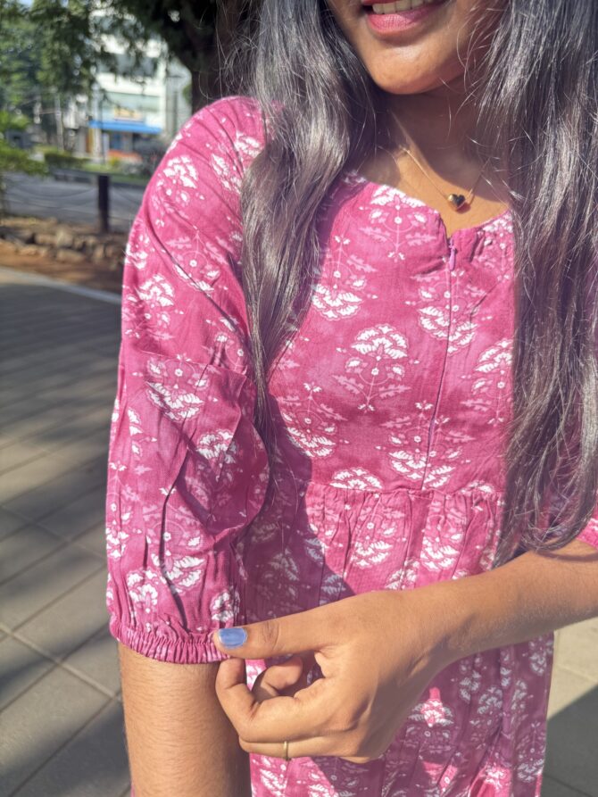Pinky White Florals Centre Zip Kurti - Image 3