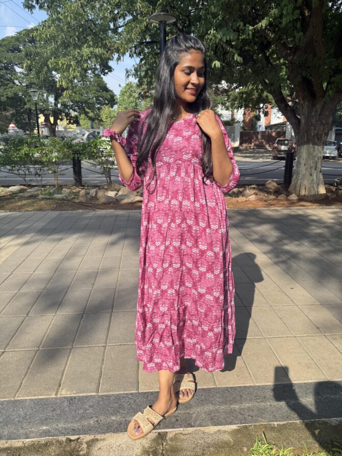 Pinky White Florals Centre Zip Kurti - Image 7