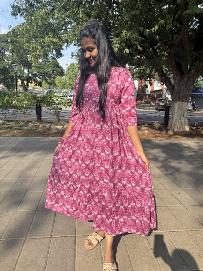 Pinky White Florals Centre Zip Kurti - Image 11