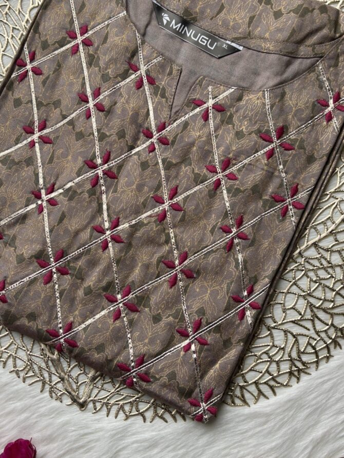 Ash floral kurti - Image 3