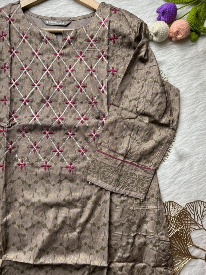Ash floral kurti - Image 5