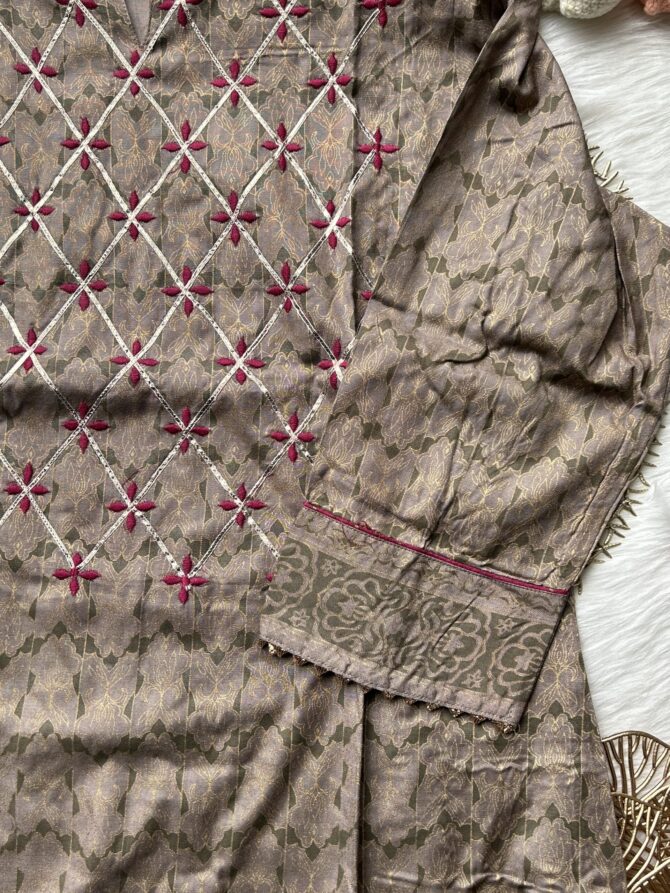 Ash floral kurti - Image 7